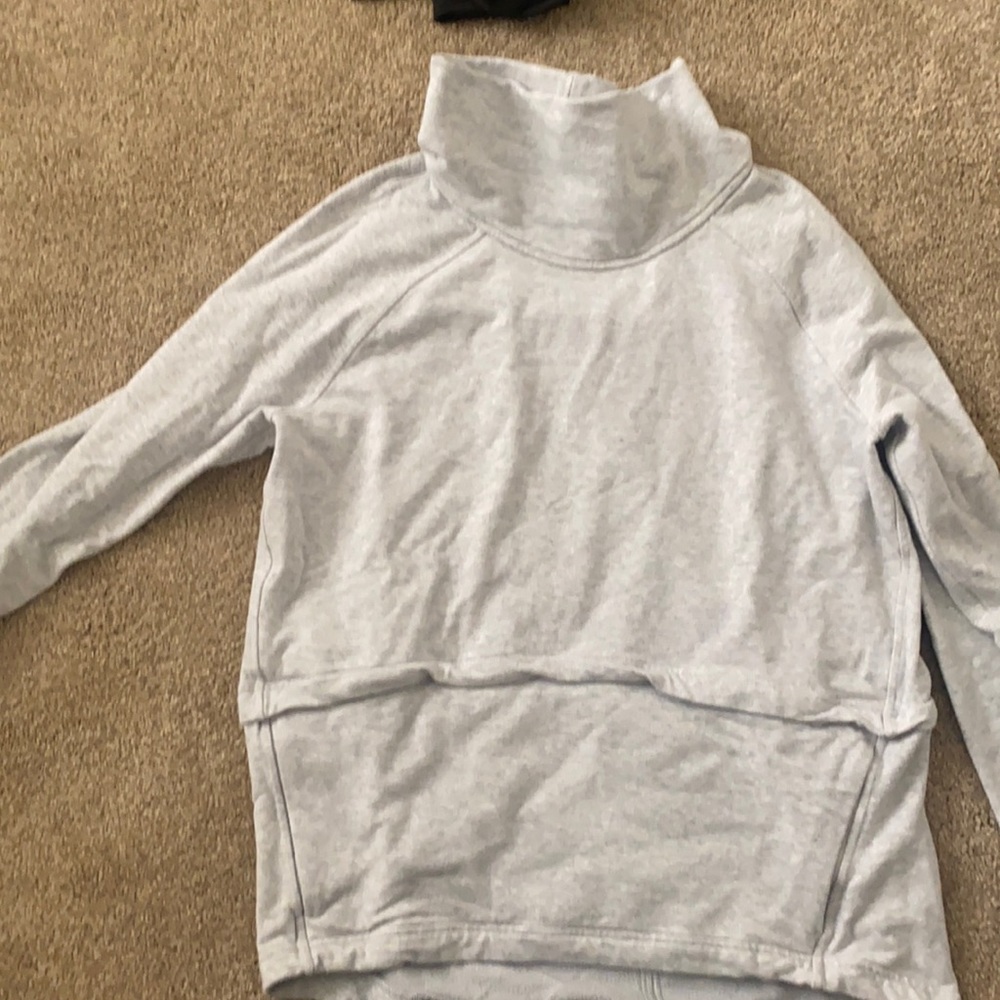 Lululemon Sweatshirt - Worn once